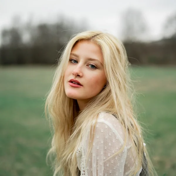Anna K. portréja
